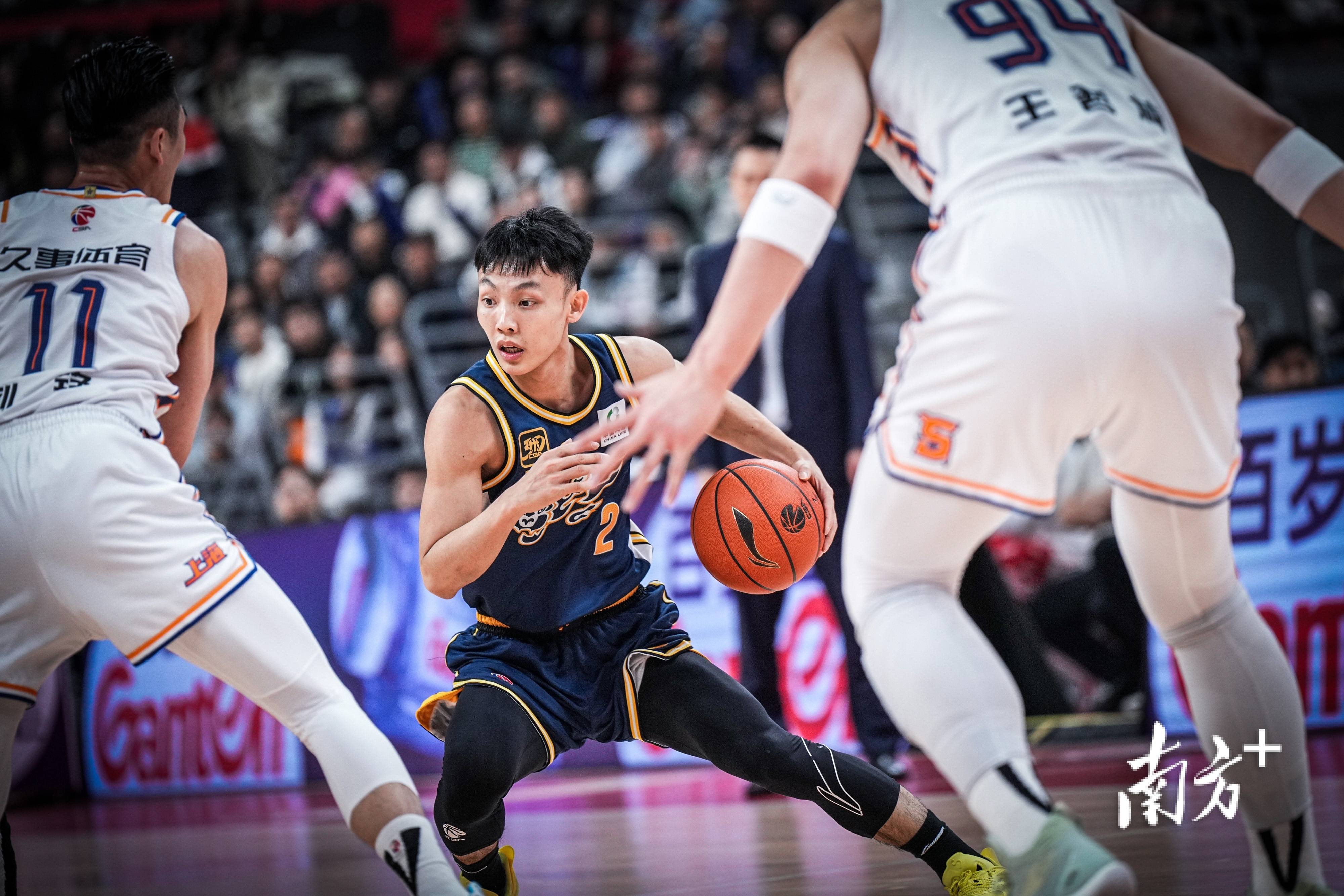 米兰体育-里程碑夜上海久事篮板制胜，欧冠窗口期刷纪录，底气十足，临场指挥获称赞